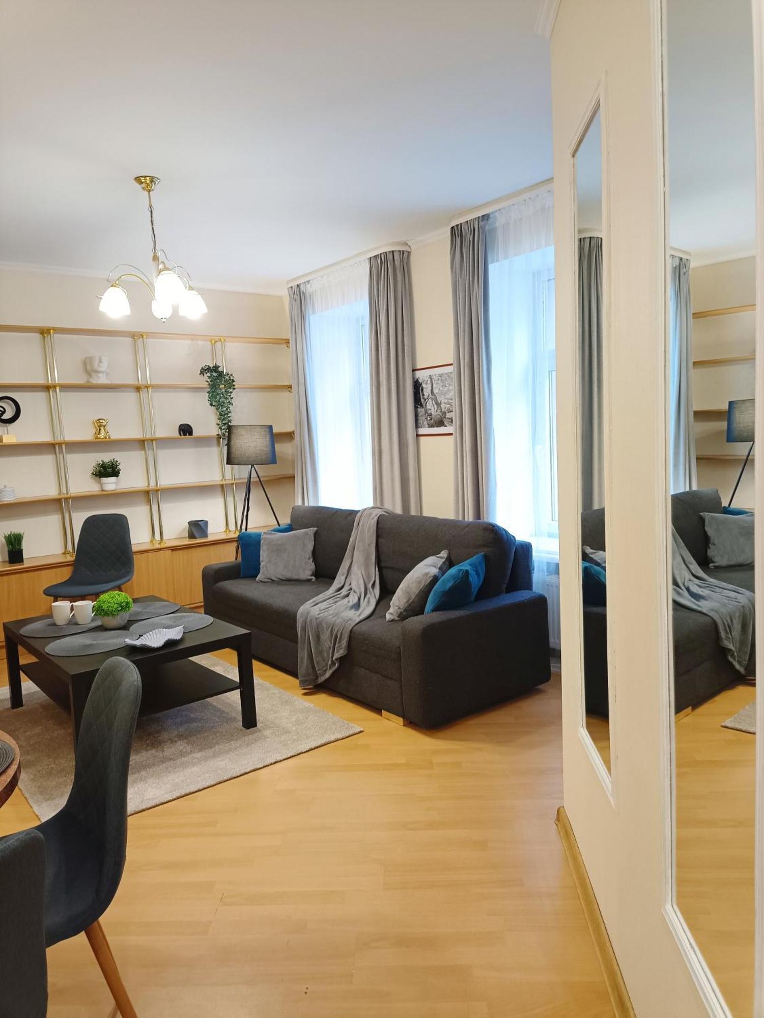 Two Bedroom Apartment In Old Town, Up To 6 Guests Riga Exterior photo