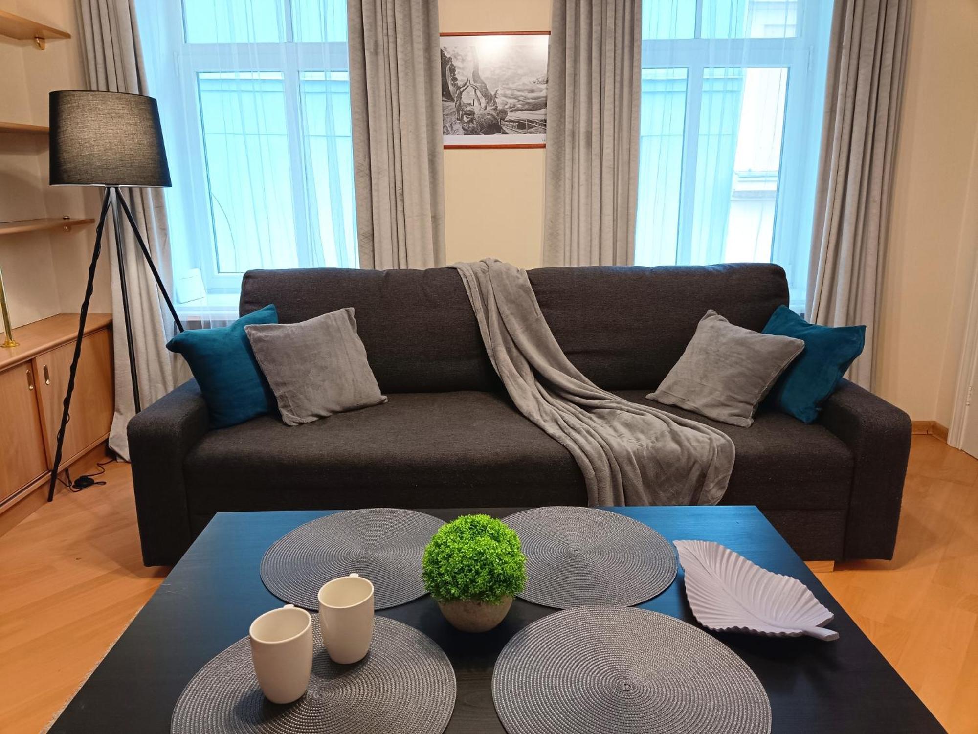 Two Bedroom Apartment In Old Town, Up To 6 Guests Riga Exterior photo