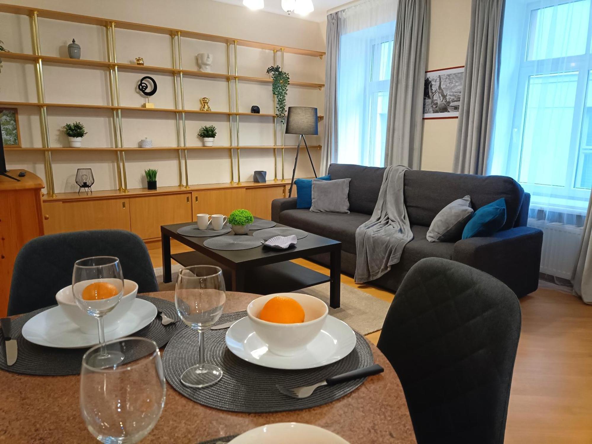 Two Bedroom Apartment In Old Town, Up To 6 Guests Riga Exterior photo